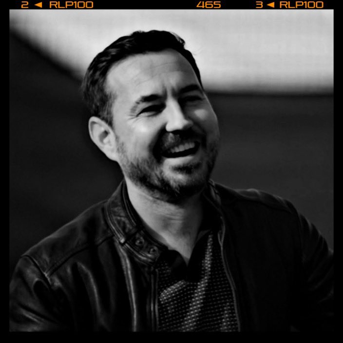MCompstonfan's tweet photo. #picoftheday 

Happy Wednesday all of yous - hope u enjoy this gem of a pic 👌🏼

#blackandwhitephoto 
#MartinCompston 

@martin_compston ❤️ https://t.co/aAZ3i3Uq9E