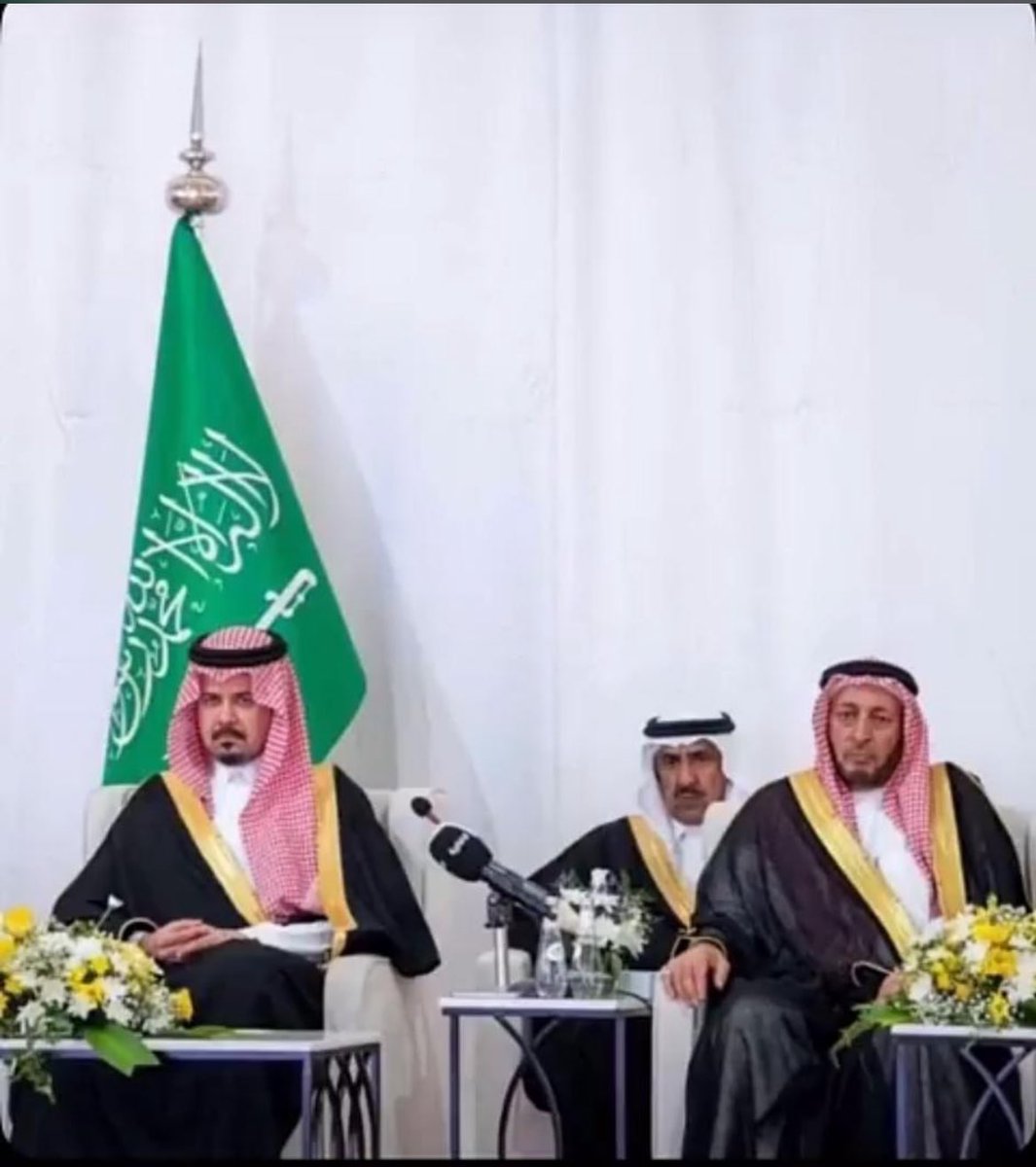 bdareentwet's tweet photo. صاحب السمو الملكي الأمير : سلمان بن سلطان بن عبدالعزيز 
أمير منطقة المدينة المنورة 
وشيخ قبيلة البدارين 
متعب بن نايف ابن راجح 
في #مزاد_الحناكية_للإبل https://t.co/uC2vzwBoLz