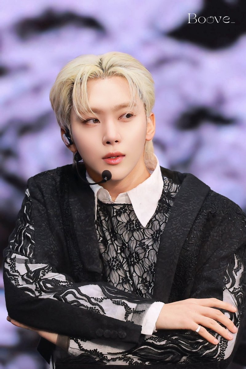 241013 고양 승관

이 세상에 제일 잘생긴 사람🥰🍊

#seventeen #세븐틴 #seungkwan #SVT #booseungkwan #승관 #부승관 #뿌
#夫胜寛 #胜寛 #SEUNGKWAN  #スングァン #セブチ