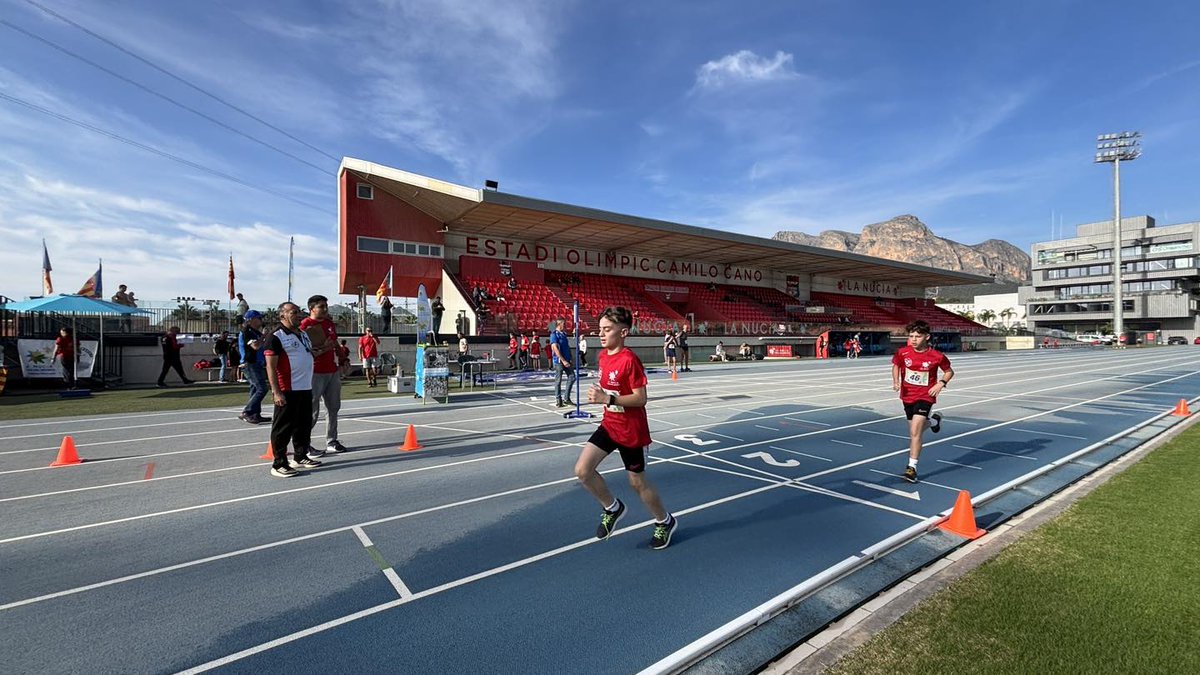 📷 ¡Éxito rotundo en la I Milla Solidaria La Nucía 2024! 📷 Más de 100 participantes se unieron en esta jornada deportiva y solidaria, recaudando 385 € para los damnificados de la fatídica "DANA DE VALENCIA". t.ly/3DdsR