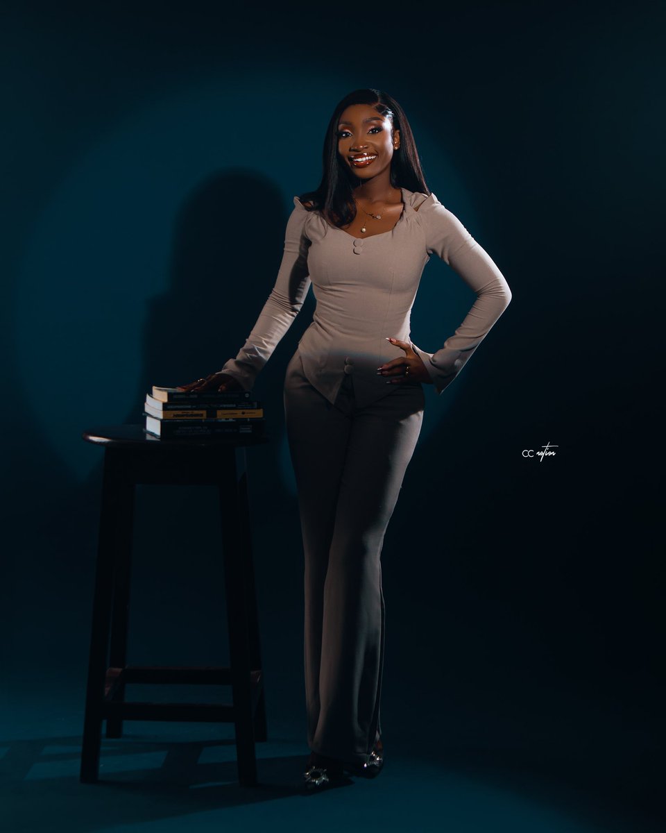 baddest media girl🩵 (@vickajiboye) / Posts / X