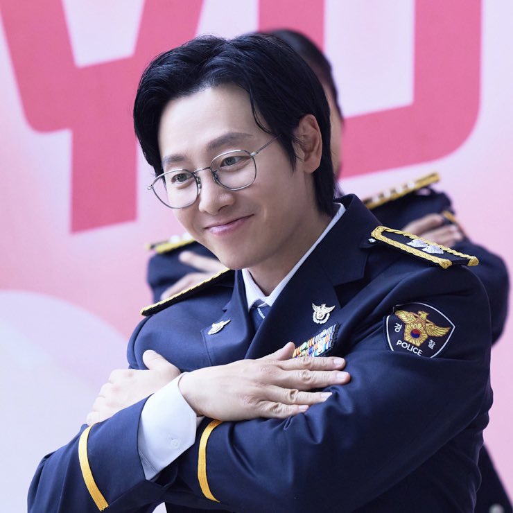 [#김동욱 - POST]
<강매강> 없는 수요일이라니 😭

<강매강> 시즌2 소취하며 키동이가 준비한
입덕 안내서 📖 <동방유빈에 대한 모든 것>

지금 바로 #키이스트포스트 로 Go Go 💨
▶ naver.me/5apgvfrL

#KimDongWook #강매강 #김동욱드라마 #동방유빈 #SeoulBusters