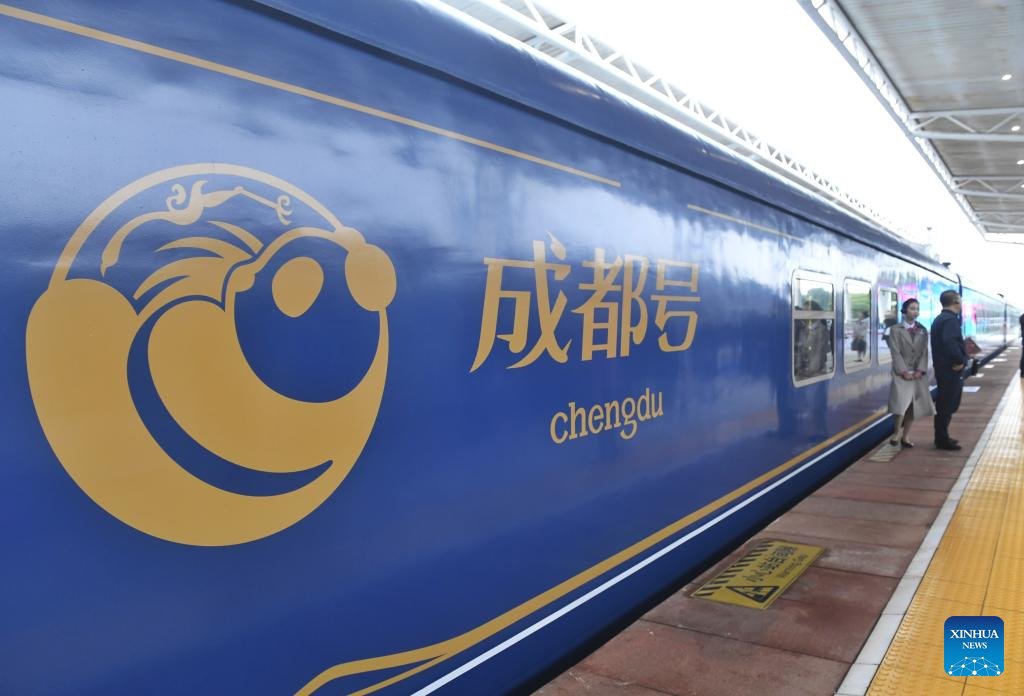 Chinaembmanila's tweet image. All aboard the new #PandaExpress! China Railway #Chengdu Bureau Group unveils their latest creation: a luxury panda-themed tourist train with dining, cozy stays, and entertainment galore! #PandaTrain #ChinaTravel