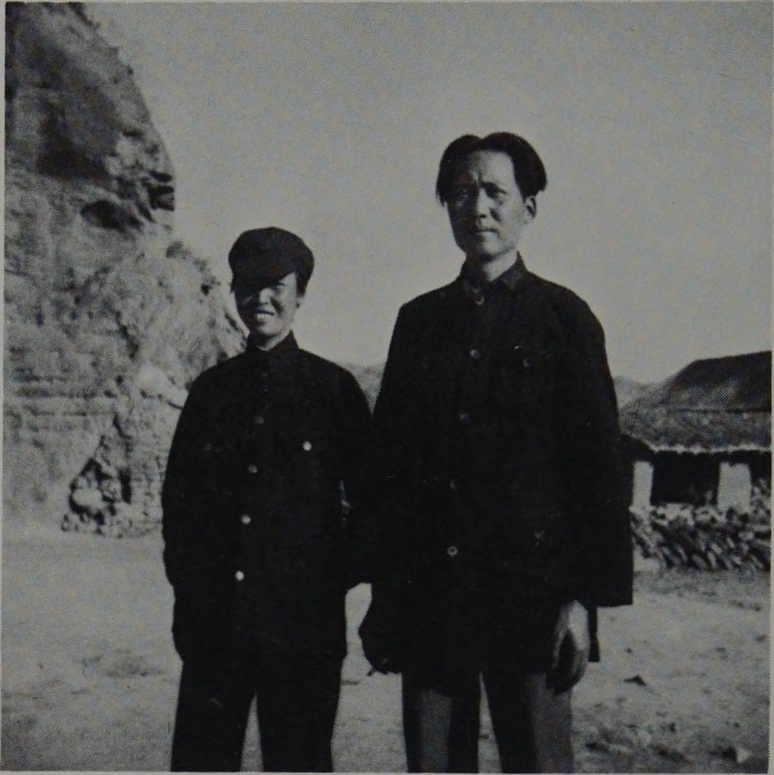 Maoistposting's tweet photo. He Zizhen and Chairman Mao, Baoan, July 1936 (photograph: Edgar Snow). https://t.co/SUdE2NZKF3