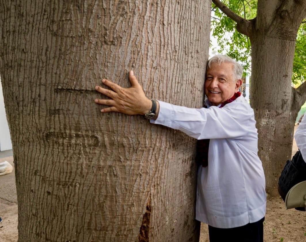 bethcastilloo's tweet photo. Feliz cumpleaños, presi. Y feliz vida siempre. Gracias por transformarlo todo. ❤️ https://t.co/U29Vhzuogv