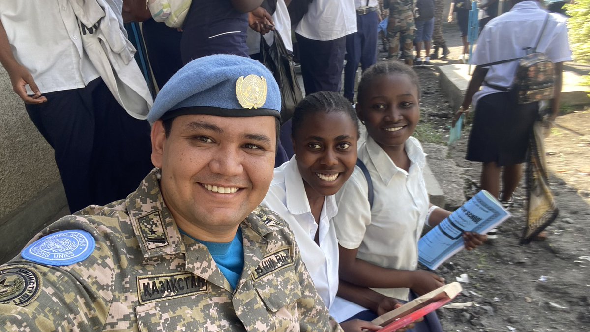kazcentofficial's tweet photo. UN peacekeepers LTCOL Zhalmukhanov and MAJ Tuyakov held a cultural event in Goma, highlighting peace efforts and Kazakhstan's culture. They taught English, teamwork, and strengthened global ties. #UNPeacekeepers #Kazakhstan #CulturalExchange https://t.co/pAJJ13NDvk