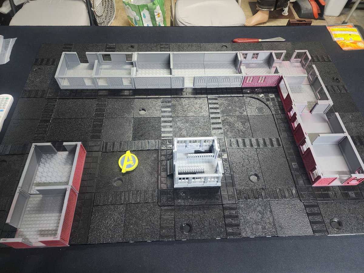 onincognito's tweet photo. Finished printing the roads. Painting building exteriors. https://t.co/pAC2ma3hCc