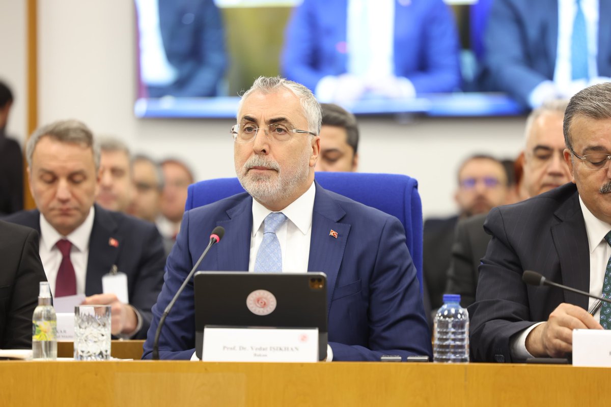 Prof. Dr. Vedat Işıkhan tweet media