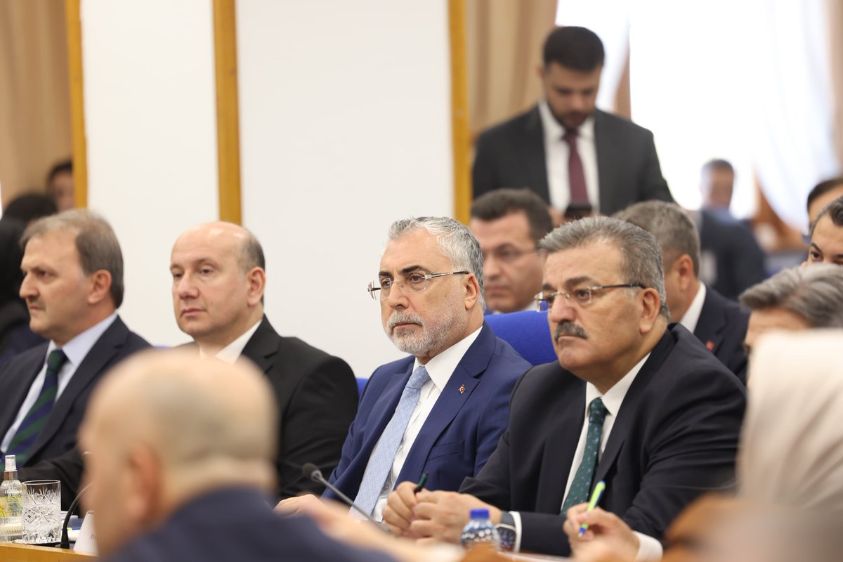 Prof. Dr. Vedat Işıkhan tweet media