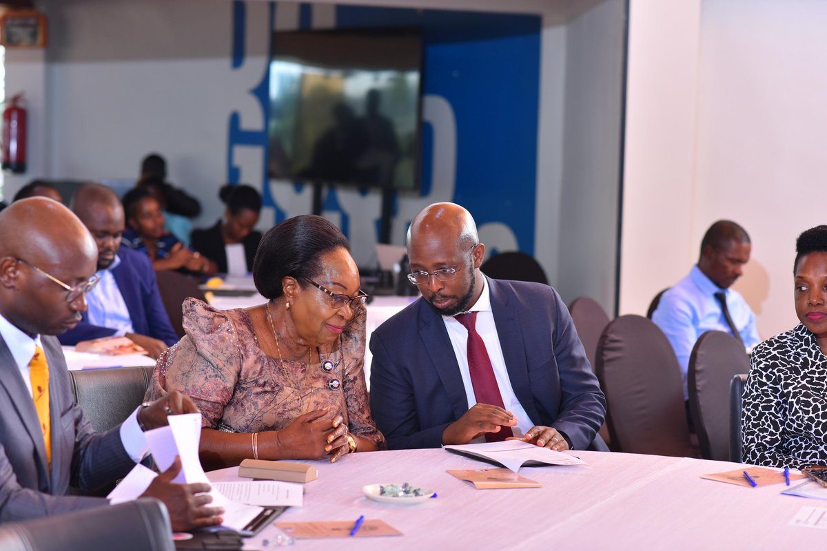 GCIC_Tech's tweet image. Happening Now: 
.@NITAUganda1 unveils the IT Consumer Protection Portal for quick issue reporting, rights info, and real-time complaint tracking. #ConsumerProtectionUG
#DigitizeUG