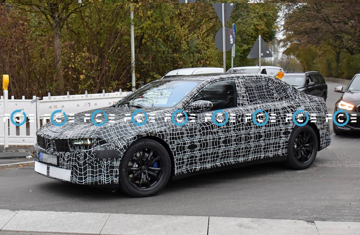 foroelectricos's tweet image. Avistado el BMW i3 Neue Klasse. Una berlina eléctrica con hasta 1.000 km de autonomía y carga en 12 minutos

forococheselectricos.com/2024/11/bmw-i3…

#BMW #BMWi3 #NeueKlasse @BMWEspana