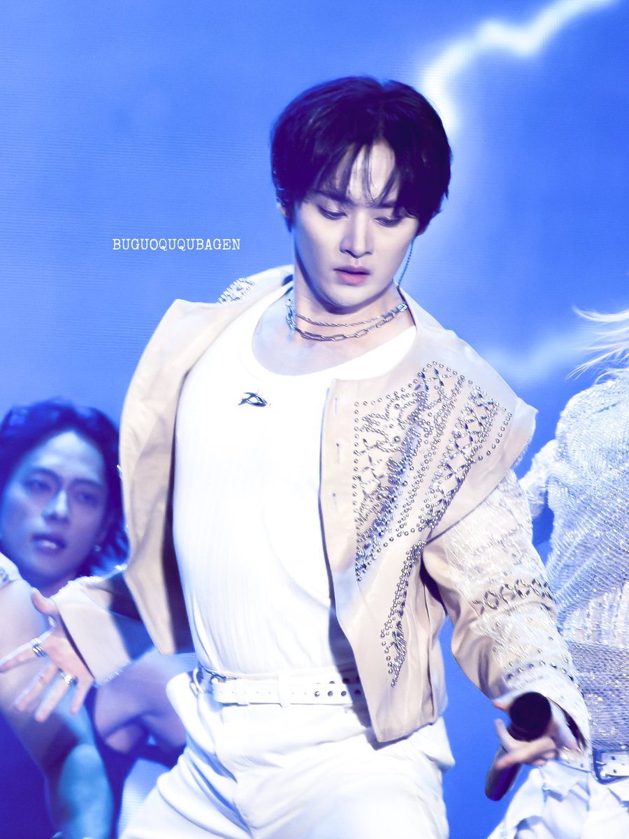 10262024 Sydney HD

#straykids #StrayKids #StrayKids_dominATE #dominATE_SYDNEY #leeknow