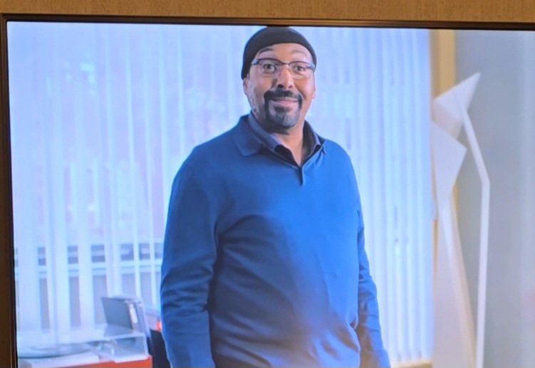 Just saw on TV a character playing Ariely say "one of the easiest ways to get more [organ donation] sign ups is to change the default to donating". Someone replies "wait a minute, you're *that* professor!"

Thing is, "that professor" is actually <a href="/ProfEricJohnson/">Eric J. Johnson</a> and me