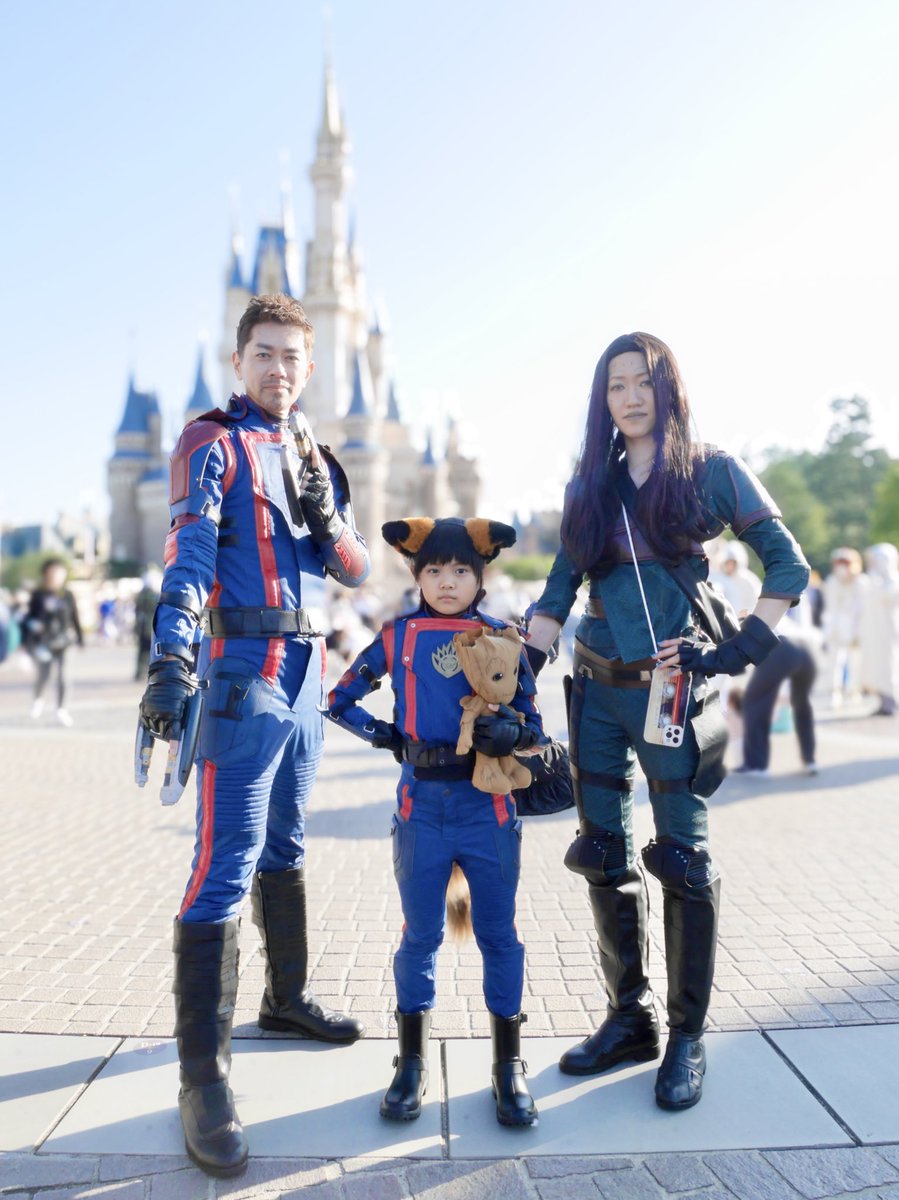 CHiHiR0_0's tweet image. おはようございます🌞 #Dハロ の振り返りをしてTLを荒らしてしまい、申し訳ありませんでした🙇‍♀️💦 
改めて今回のインパでお会い出来た方々や繋がっていただいた方に感謝しつつ…🥲🙏🏻✨ 改めてありがとうございました🙇‍♀️💚✨

#GotGVol3 
#Dハロ仮装
#マーベル仮装
#MARVEL仮装
#Dハロ仮装2024