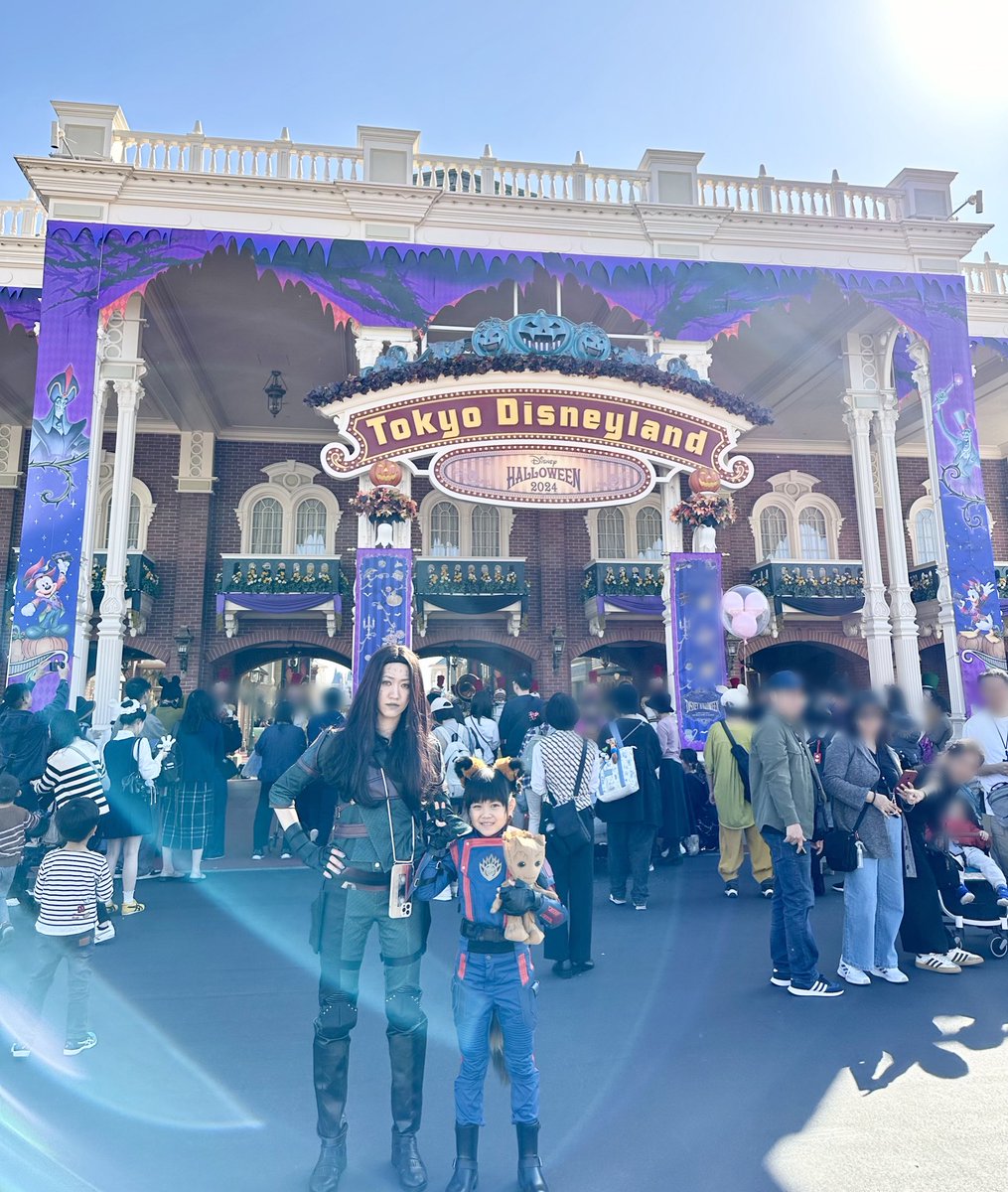 CHiHiR0_0's tweet image. おはようございます🌞 #Dハロ の振り返りをしてTLを荒らしてしまい、申し訳ありませんでした🙇‍♀️💦 
改めて今回のインパでお会い出来た方々や繋がっていただいた方に感謝しつつ…🥲🙏🏻✨ 改めてありがとうございました🙇‍♀️💚✨

#GotGVol3 
#Dハロ仮装
#マーベル仮装
#MARVEL仮装
#Dハロ仮装2024