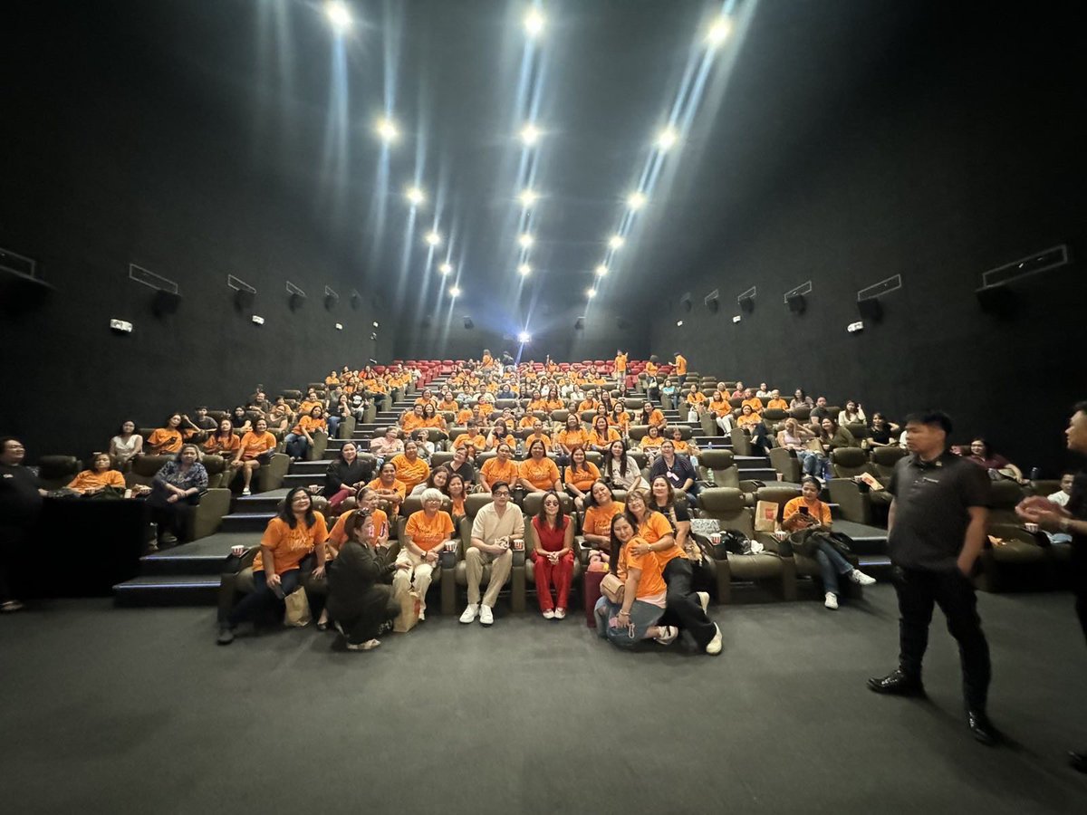 StarCinema's tweet photo. Kayo talaga ang tunay na Ethan’s Joy 💙💜

Kathryn Bernardo and Alden Richards attend another blockscreening with Aldenatics. Maraming salamat sa inyong love! 🫶

📍SM North EDSA 

#HelloLoveAgain NOW SHOWING IN 500 PH CINEMAS and more worldwide! ✈️ https://t.co/Ng2uP2e3bJ