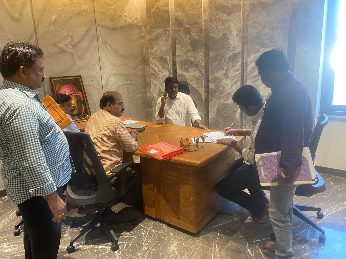 DC CHANDANAGAR (@dc21ghmc) on Twitter photo Good morning sir,SEEEPC SUURVEY-2024 At Home Hon’ ble corporator Sri Uppalapati Srikanth 108- Miyapur division visited , recorded details of house survey verification by Dc -21 with AMoh-2, SS,supervisor in Miyapur chandanagar circleRegards,Dc-21 chandanagar <a href="/ZC_SLP/">ZC SERILINGAMPALLY ZONE GHMC</a> <a href="/GHMCOnline/">GHMC</a> Good morning sir,SEEEPC SUURVEY-2024 At Home Hon’ ble corporator Sri Uppalapati Srikanth 108- Miyapur division visited , recorded details of house survey verification by Dc -21 with AMoh-2, SS,supervisor in Miyapur chandanagar circleRegards,Dc-21 chandanagar <a href="/ZC_SLP/">ZC SERILINGAMPALLY ZONE GHMC</a> <a href="/GHMCOnline/">GHMC</a>