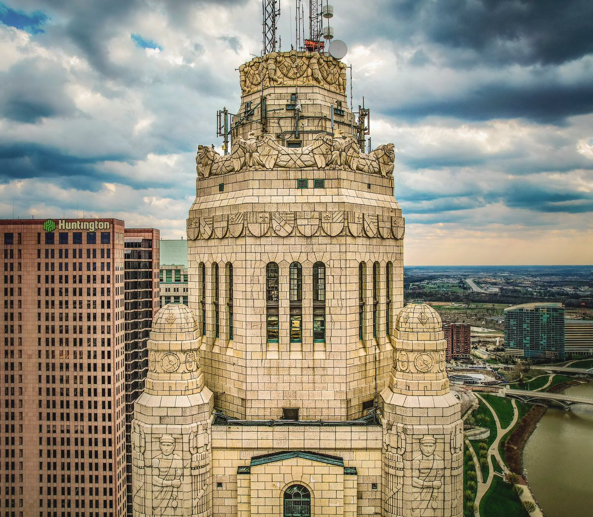 6-(DR)one-4 tweet media