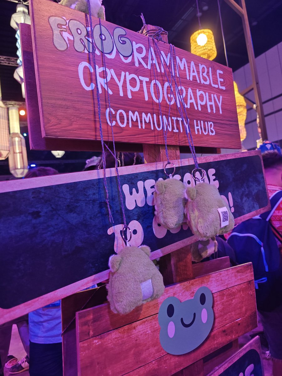liz315's tweet image. At #Devcon2024, there are lots of Frogs in the Infinite Garden - thanks to #progcrypto - A fun game of collecting frogs using programmable cryptography. 
#zk ftw.

Now people are leaving their frogs hanging and using frog.geek.sg.  #frogcrypto is fun 🐸