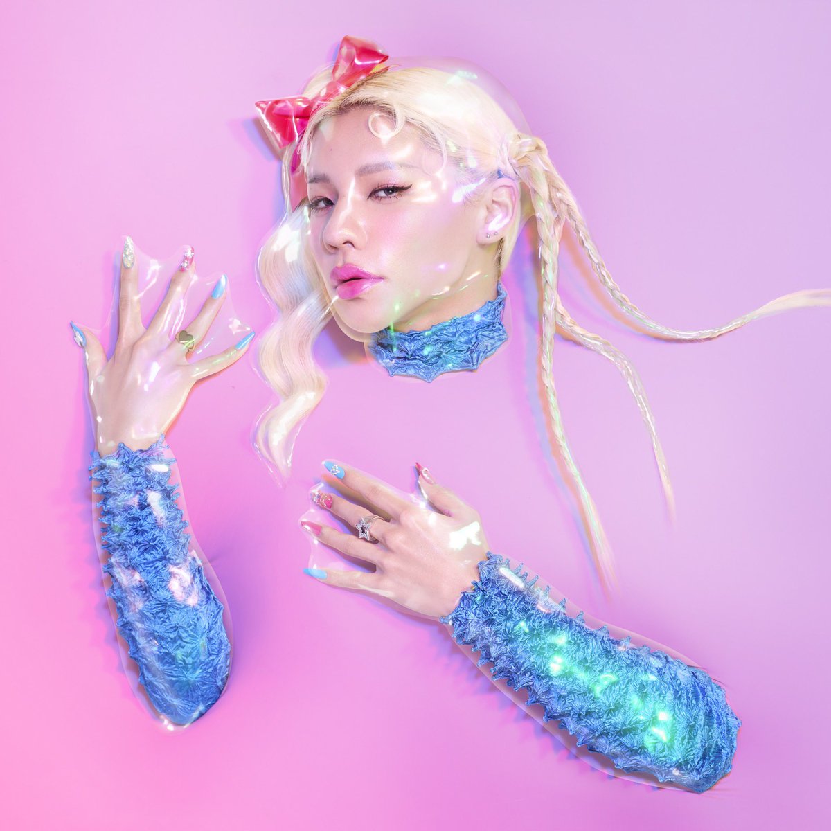 とうあ tweet media