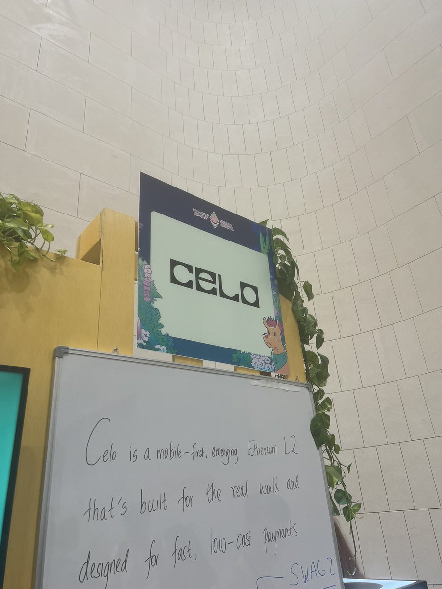 #cryptoisuseless  <a href="/Celo/">Celo.eth/acc 🦇 🌳</a>