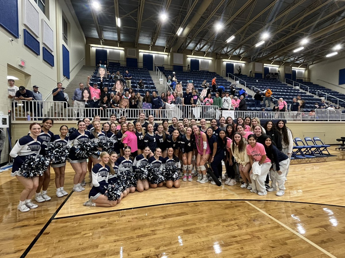 CPVBCavs's tweet photo. REGIONAL SEMI FINAL CHAMPIONS BABY!!😈🙌🏼What a great night, BIG hearts, BIG fight, and a great match! So super proud of our TEAM!! THANK YOU SO MUCH to everyone that road tripped to cheer us on! ELITE EIGHT BABY!🤩🙌🏼🏐💪🏼 #WINTHEDAY #fatheadseason #FAM1LY #brrrr #itscoldinhere 🥶 https://t.co/Gr4fuXSs7t
