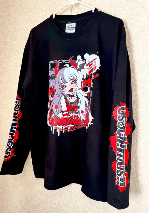 【闇かわロングTシャツ】人気シリーズがロングTシャツになって新登場腕にも血ぃのロゴプリント入りサイズは【M・L・XL】で用意してます。デザフェスより販売します!よろしくお願いします#むちコレ#usachimus#pr #宣伝 #広告#デザフェス#デザインフェスタ 