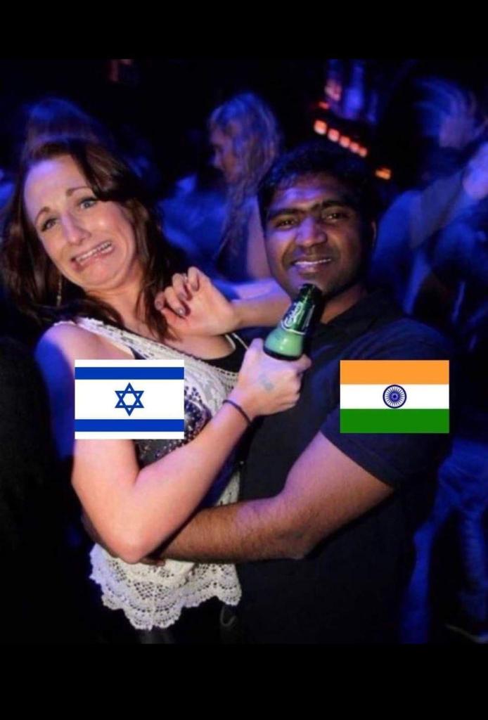 WarisMir7's tweet photo. @thesaviour And their supporter look like this https://t.co/dc6hIYYQqt