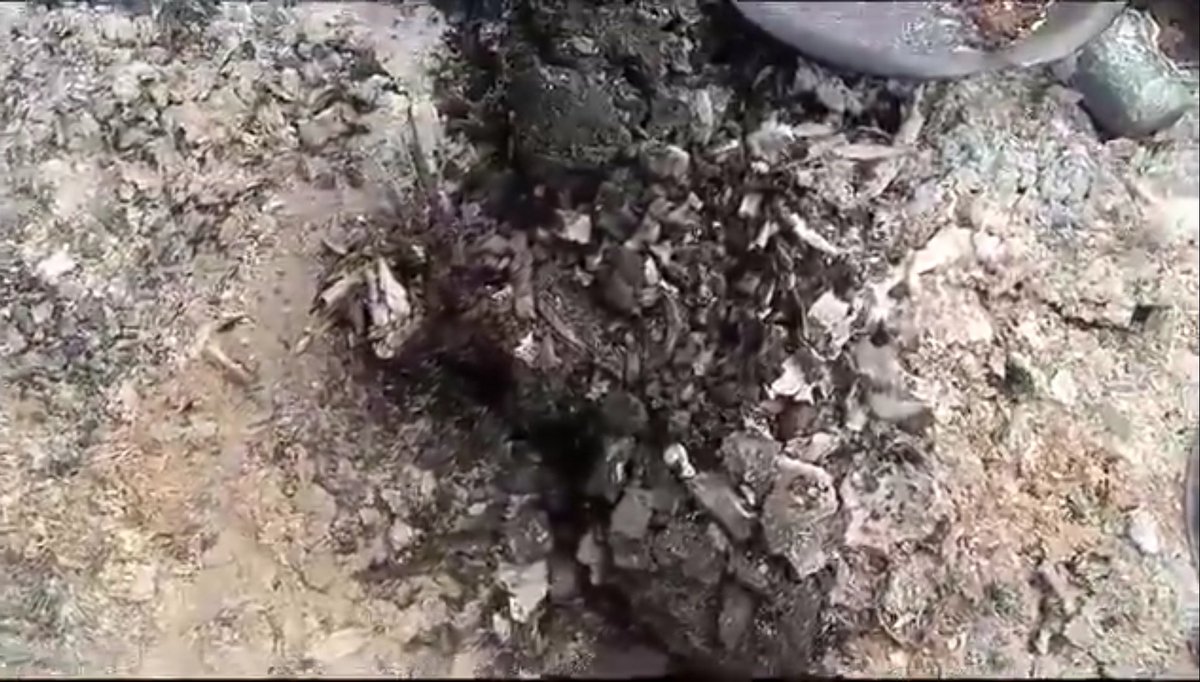 chingthou's tweet photo. First Photo shows the charred body of an elderly man
2nd photo shows body of the partially burnt elderly man with bullet wounds
Both are #Meetei victims murdered by #Kuki militants 
3rd photo shows #Kuki_Militants with "SPECIAL FORCE" badges who launched the massacre in #Jiribam https://t.co/i541GmwbM8