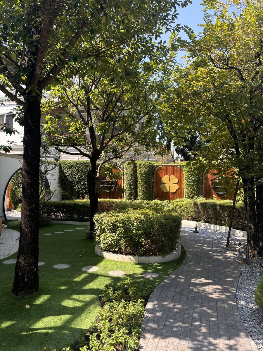 dm3protocol's tweet image. Hello @safe @RequestNetwork! 

We see you! Amazing location for @0xBuildersClub