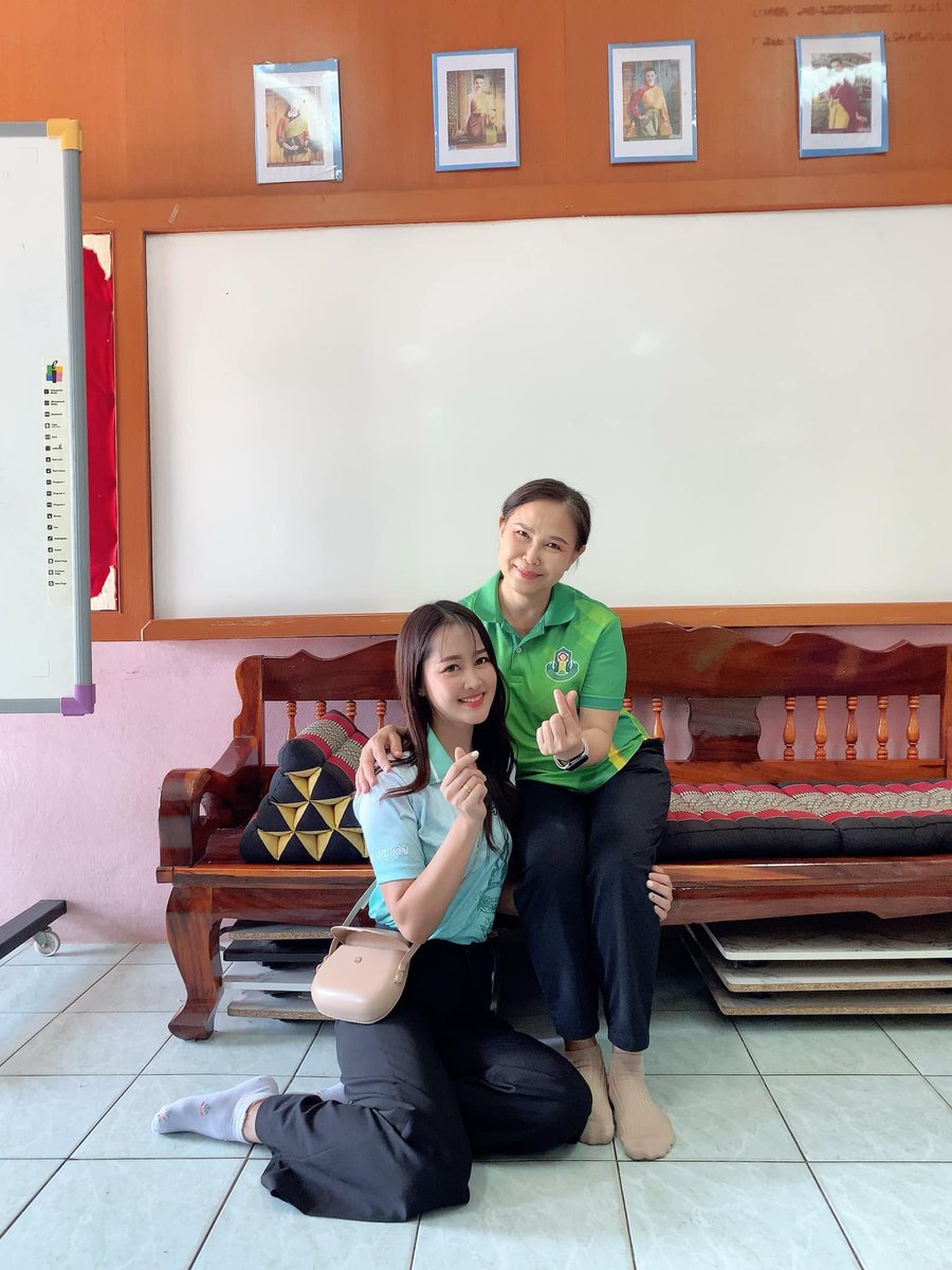 คุณครูหนูยังสวยตลอดเหมือนเดิมเลยค่ะ.😍
#กดรีทวิต #ข้าราชการครู #ครูโสด #ข้าราชการ