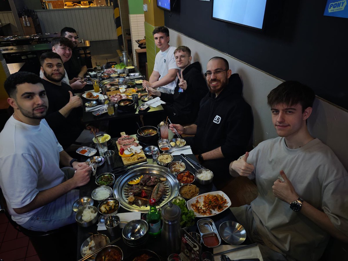 Twisterfps's tweet photo. 3x1 on Swiss format of the Montreal Major! Just need to thank god for being able to build up this team that is turning more and more into a family! Playoffs on Friday 🇨🇦 #secretfighting https://t.co/mY6Ybi27sT