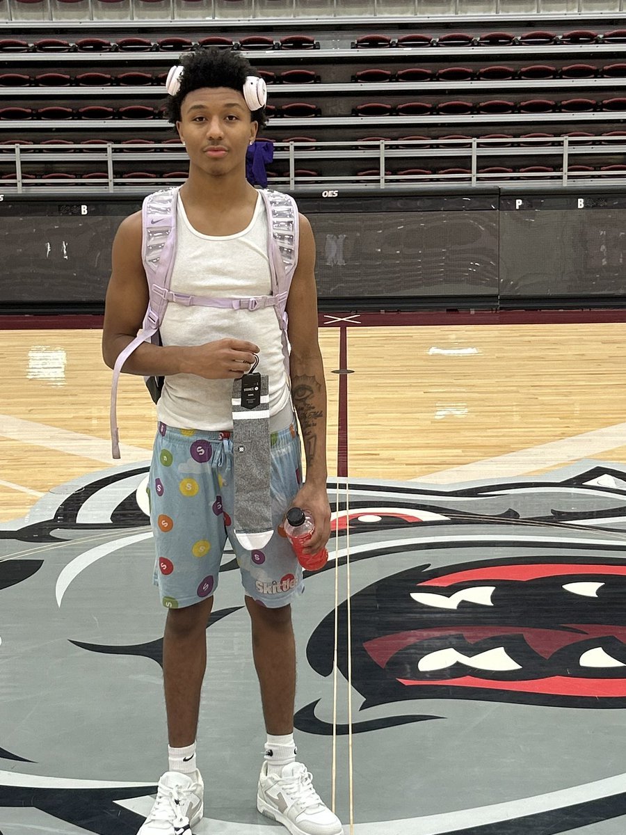 Our Blue Collar Player of the game against the Nevada Blue Jays   is <a href="/Cj_Clemons10/">CJ Clemons</a>! #toughness#themorriltonway