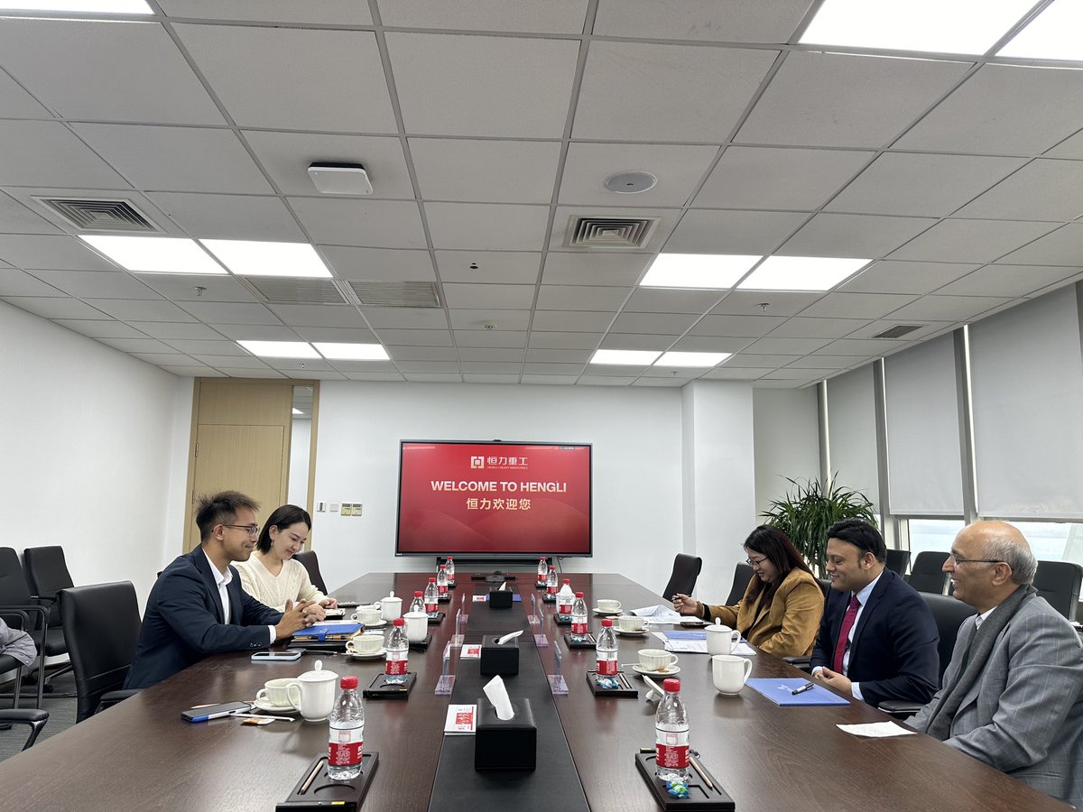 IBI_INTL_GROUP's tweet photo. Chairman IBI International Group along with Vice Chairperson and Advisor visited Hengli Group’s petrochemical plant and shipyard in Dalian to discuss cooperation areas. https://t.co/aEV6LFCjK5