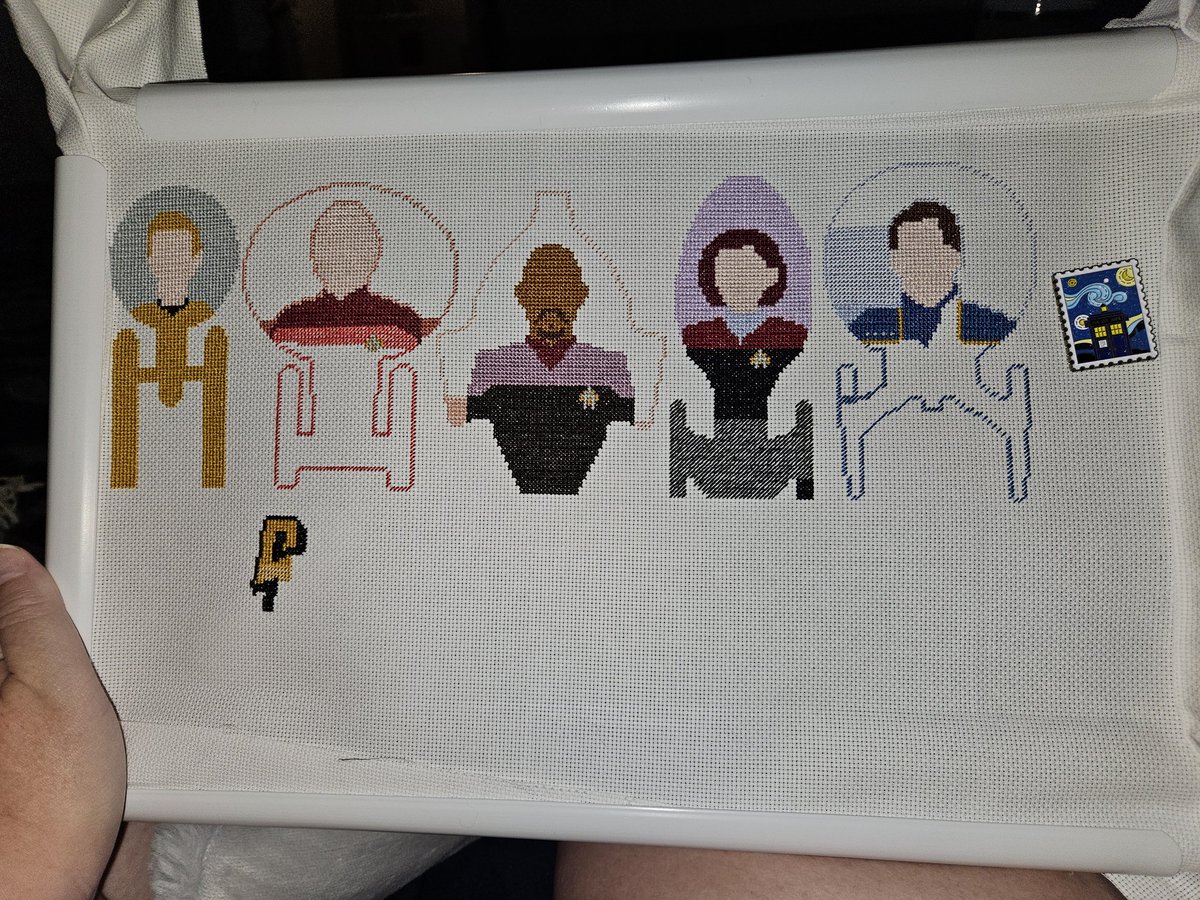 (ADVS) Nurdigirl✌, 💖, & 🧦 tweet media