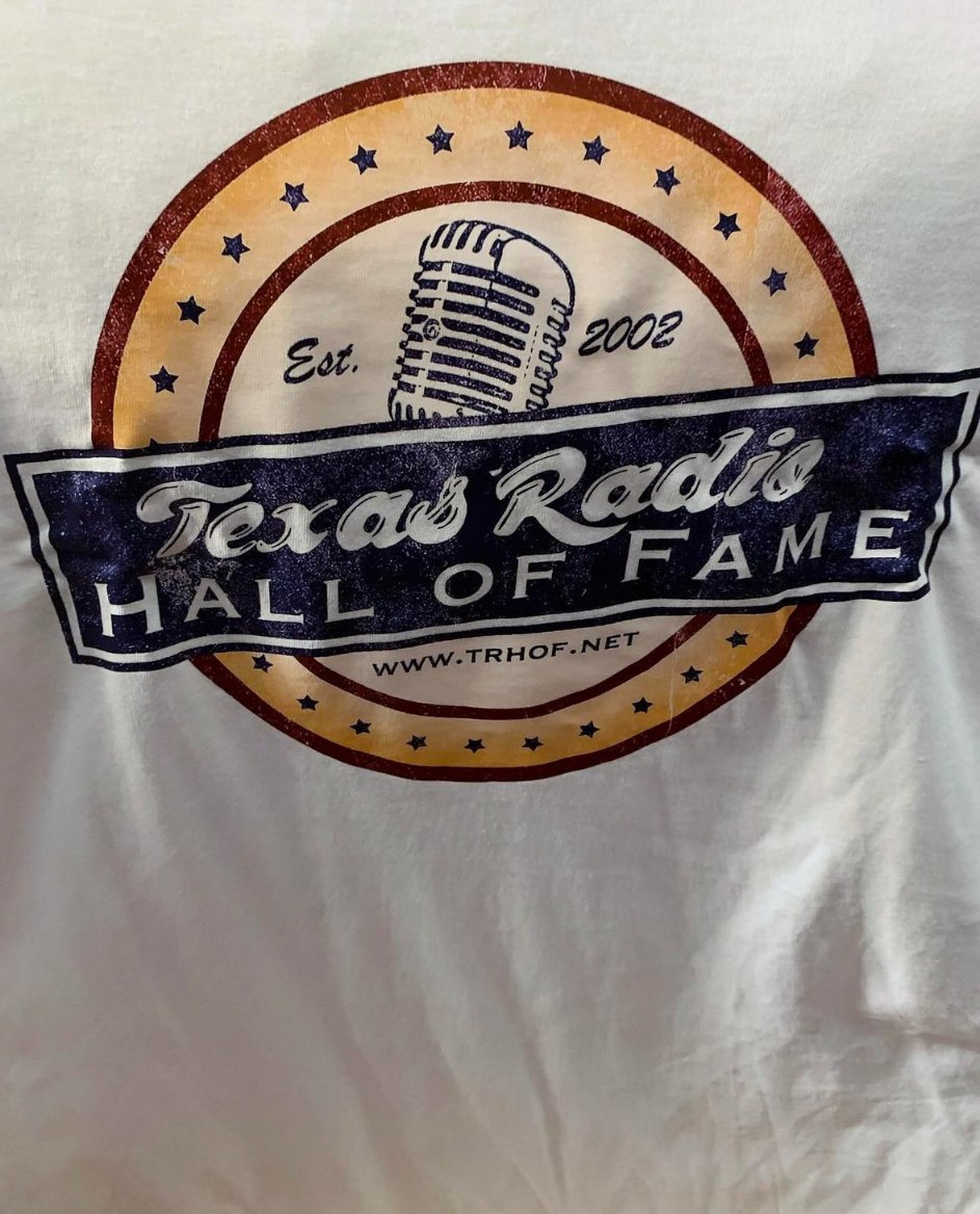 AmyLynnOrg's tweet photo. I got my Texas Radio Hall of Fame shirt too!! #Radio #TexasRadioHallOfFame #Broadcasting #Texas #Kilgore #TRHOF https://t.co/40sQhX8aG9