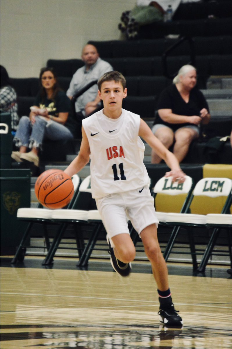 Bears opened the season Monday night with a 50-35 victory over Legacy Christian on Veterans Day. The Bears are now 1-0 and play again on Friday 11/22 vs Buna. 
Bears were led by 
Dane Hawk 17 pts; 5 3’s
Darrion Morris 12 pts 
Devon Doe 9 pts