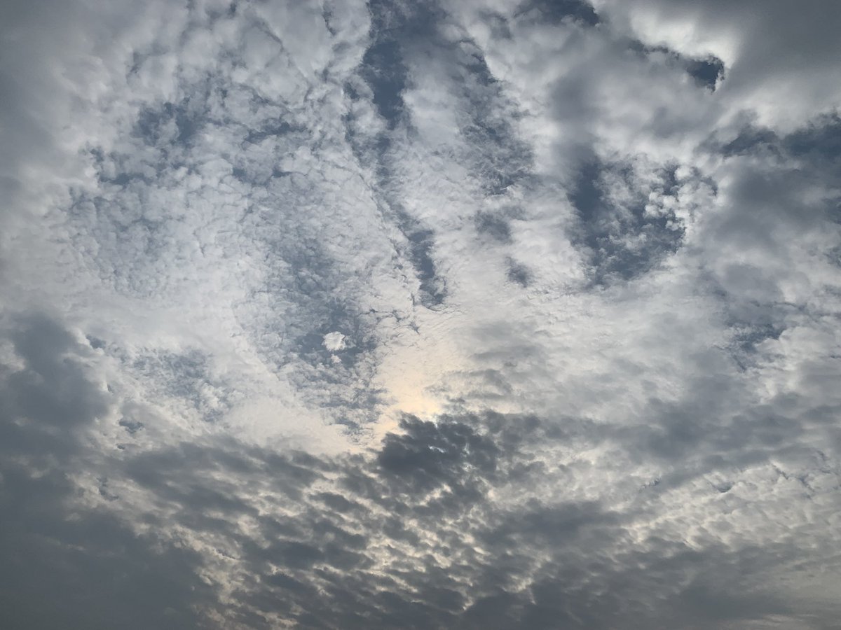 Hui7890's tweet photo. 真是一个美丽的天空！ https://t.co/EVPvXh23L1