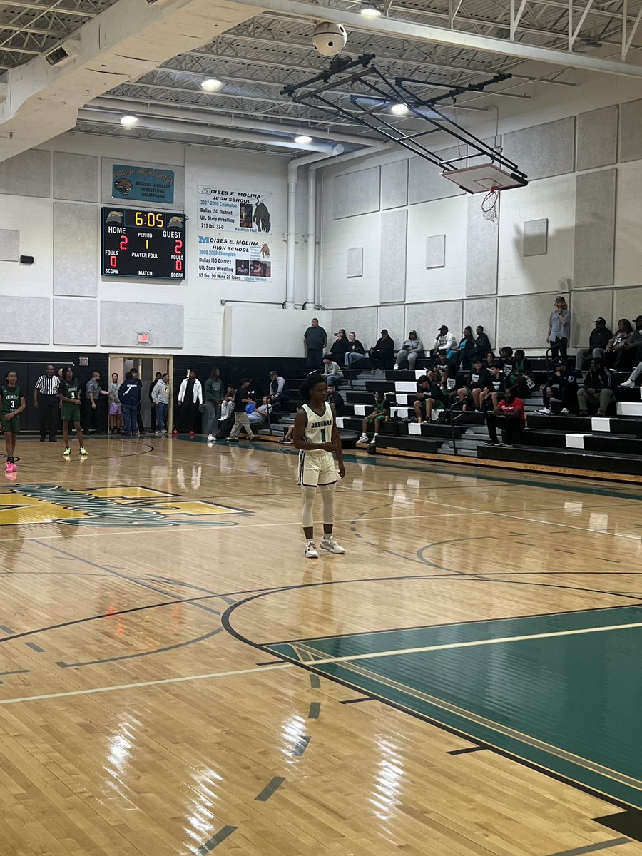 Molina Men’s Basketball tweet media