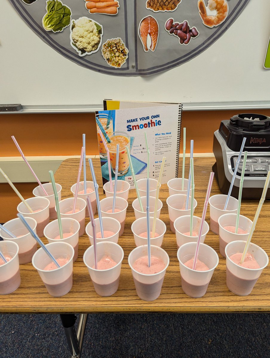 OrangewoodWCUSD's tweet photo. Blending literacy with creativity! 🍓📚 We’re boosting our skills by following a smoothie recipe—because reading is the key ingredient! #LiteracyGoals #SmoothieSkills #ReadToSucceed #EdChat #LearningIsDelicious #wcusd #ibo #ibpyp https://t.co/tWy0UYZ37Y