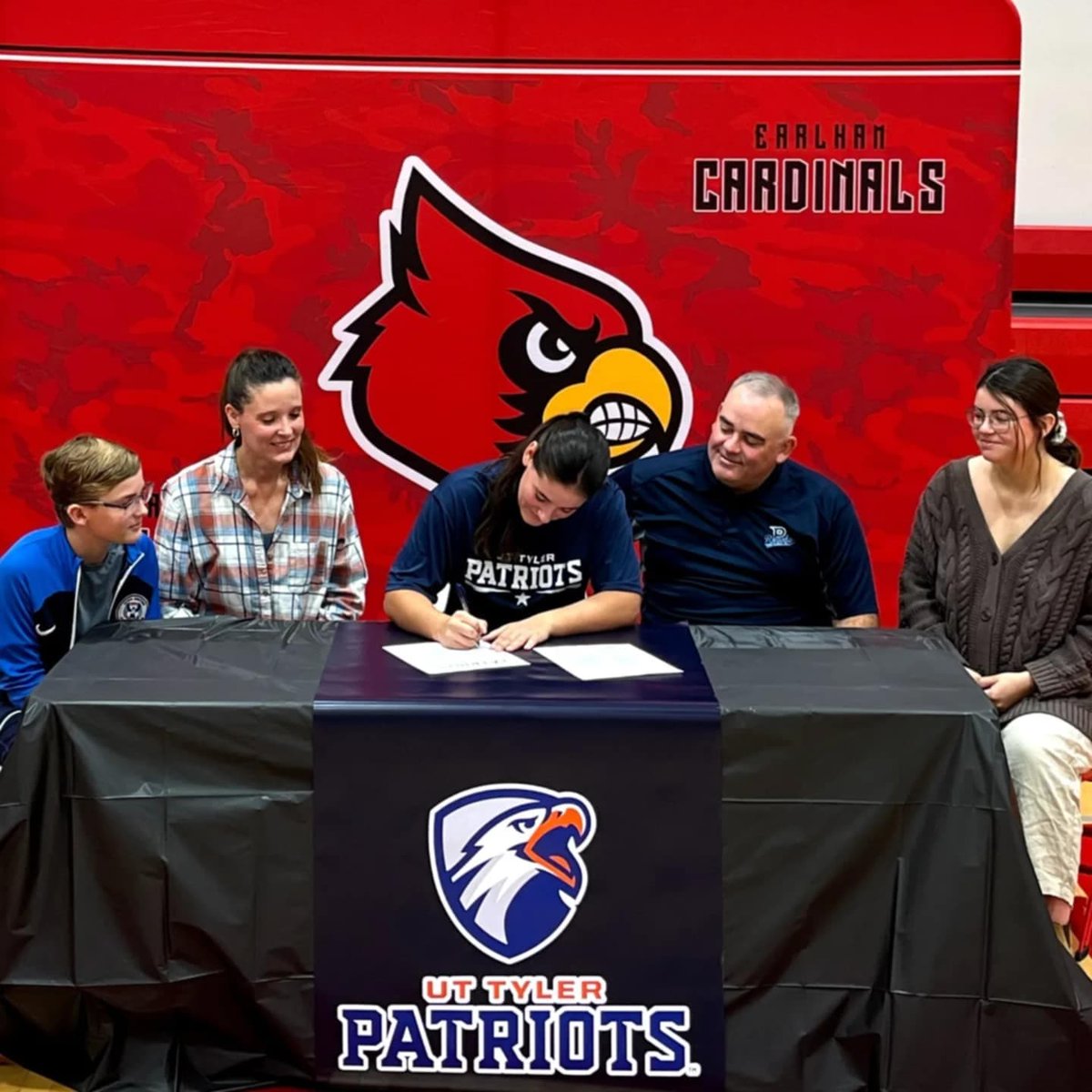 Haley Glade tweet media