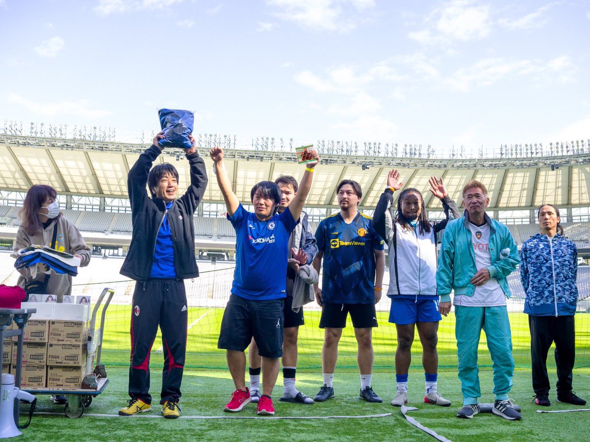 ENIJE's tweet photo. X

Enije チャリティーフットサル大会in味スタ！2024、快晴でした！きもちよく汗をかいて小腹がすいて、ミツカンさんご提供のFibeeむぎゅっとワッフルをみんなでいただきました！うまー！ https://t.co/ptIRJI7yLu