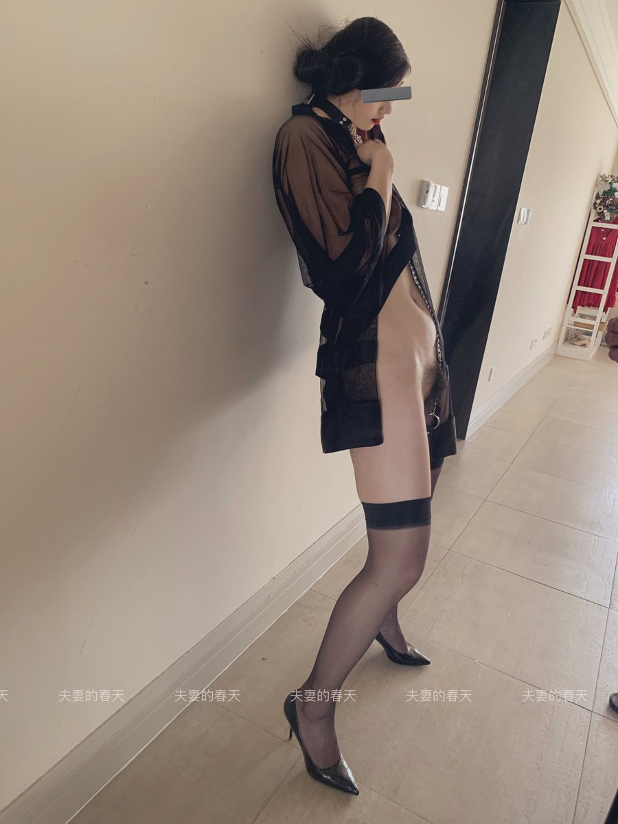 既然是母狗，当然要牵好绳子 https://t.co/VlbG9N6qne