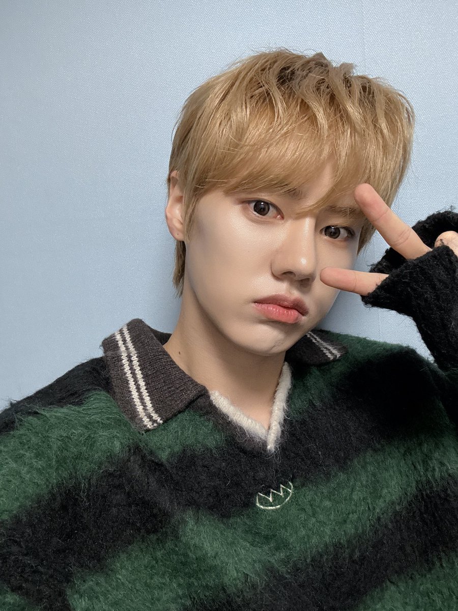 NINE_i_Firstone's tweet image. [#베리]

아이닌 화이팅 😉💙

#NINEi #나인아이 #VARI