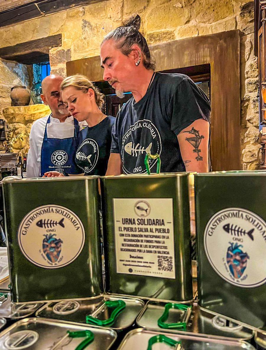 Gastroplanet tweet media