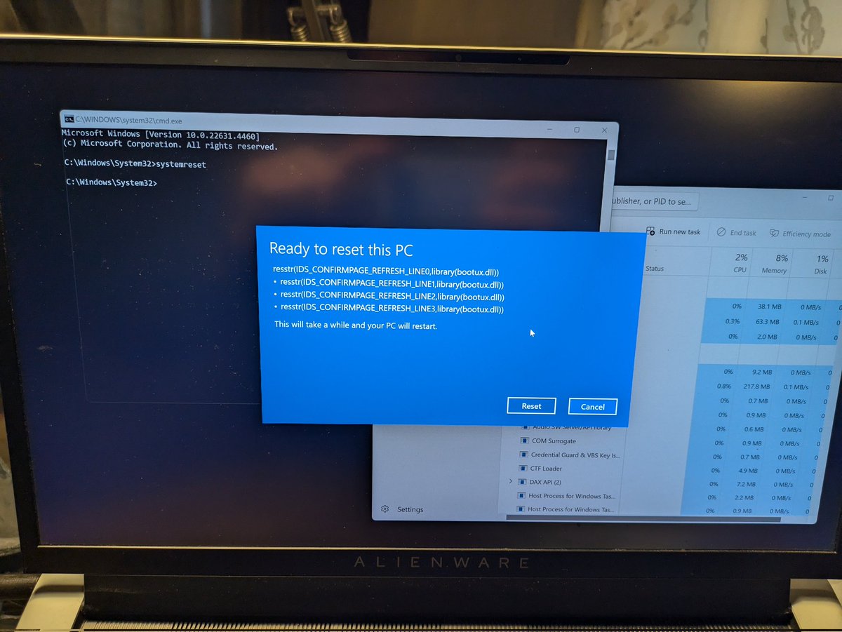 MartinHatch's tweet image. Some machines are just really really broken...