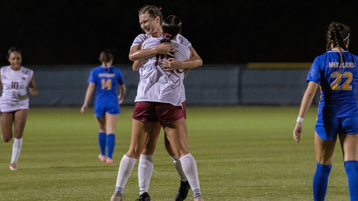 LoneStarConf's tweet photo. DBU, Texas Woman's and Midwestern State earn quarterfinal wins to advance in #LSCwsoc Championship. ⚽️🏆

🔗 https://t.co/hY84dEhSKg

#D2wsoc https://t.co/B7cP4SaUFT