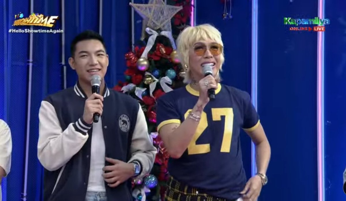 DarrenTrendsOfc's tweet photo. Ang magka-klase,Darren X Meme @vicegandako ang magkapartner today sa Showing Bulilit!!

VLOGGER DARREN isBACK 
#DARREN @Espanto2001 #HelloShowtimeAgain https://t.co/rabyuIKhhT