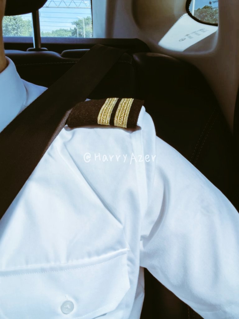 HarryAzer2's tweet photo. 休假后的第一个工作日真的很难熬… https://t.co/qFLsORlTXJ