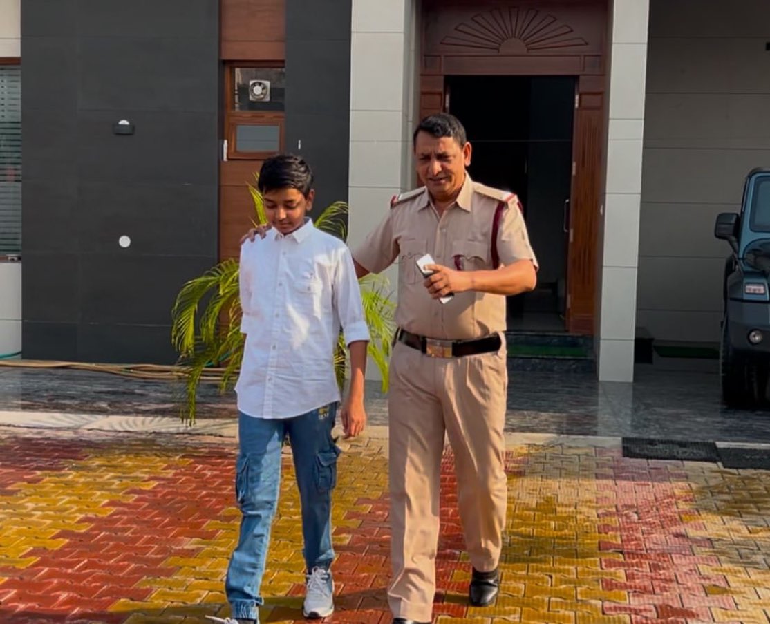 aryan52688's tweet image. Please take some action
@cmohry @police_haryana @timesofindia @IndiaToday @PMOIndia @News18Haryana